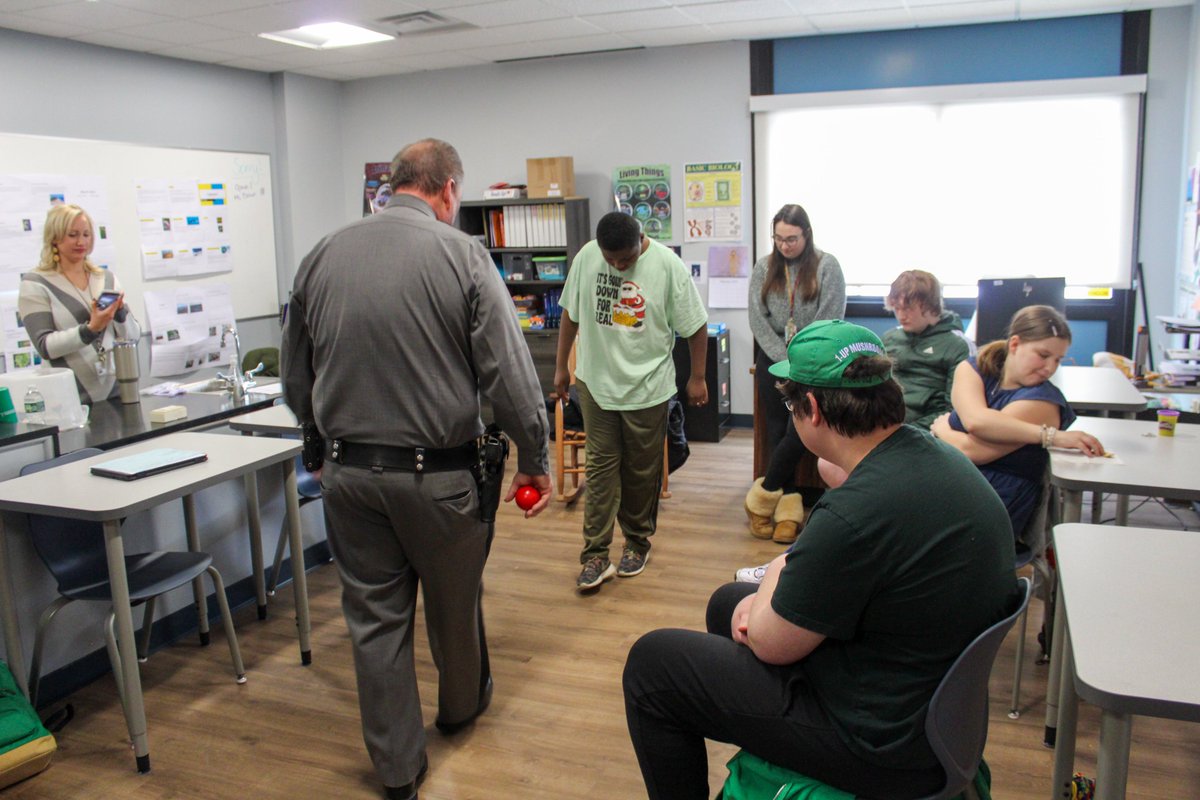 Trooper Rothwein visited <a href="/QuestarIII/">Questar III BOCES</a> #BOCES students at Sackett from the <a href="/nyspolice/">NewYorkStatePolice</a>, who brought by fatal vision goggles. The goggles mimic the effects of alcohol &amp; students agreed they would NOT want to drive a car in these conditions. Thanks for stoppng by! #QuestarIII