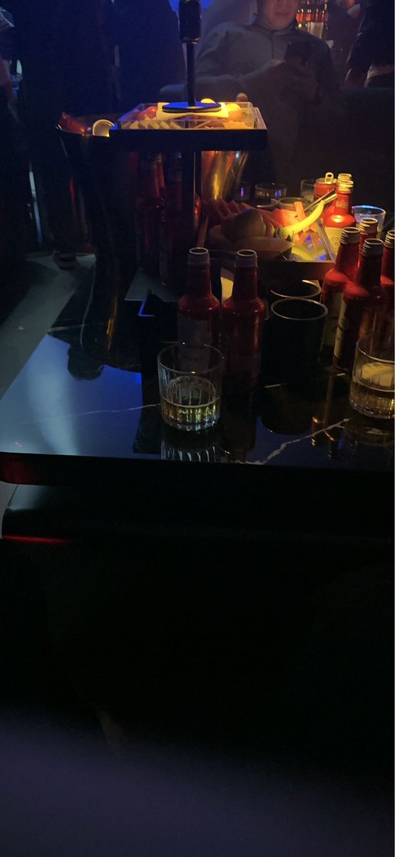 还有谁跟我一样正在陪客户