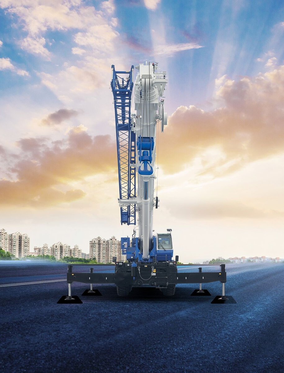 TadanoGroup's tweet photo. The powerful GR-1600XL has the capacity (160 tons) and reach (200.1-ft boom) for heavy jobs, while the self-removable counterweight and outrigger boxes make transport easier & lowers costs. #Tadano #RoughTerrain #Reliable https://t.co/EcStzgqVXX