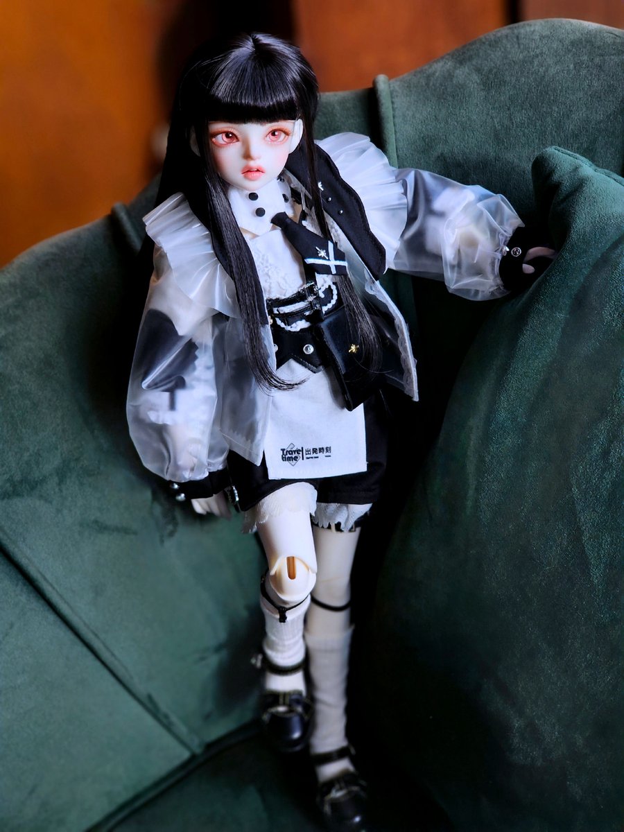 카페에서의 잠시 인놀 촬영!!! 
커피컵의 소품은 예전에 프젝돌 다녀오던중 류하님께서 선물로 주신!!! 감사드리며!!! 🥰
소품 <a href="/DINING_71/">DINING71(다이닝71)</a>