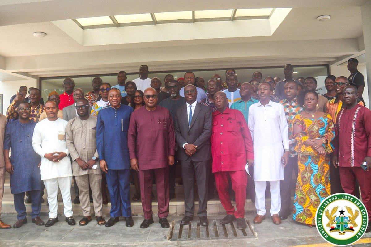 MLJE_Gov's tweet photo. “Gov’t secures a 10% salary & minimum wage increase for 2025! Public sector workers benefit from Jan, minimum wage earners from March. New GHS19.97 wage is tax-exempt! #BetterPay #WorkersFirst”#Mlje #Mof https://t.co/ze5BekEqIO
