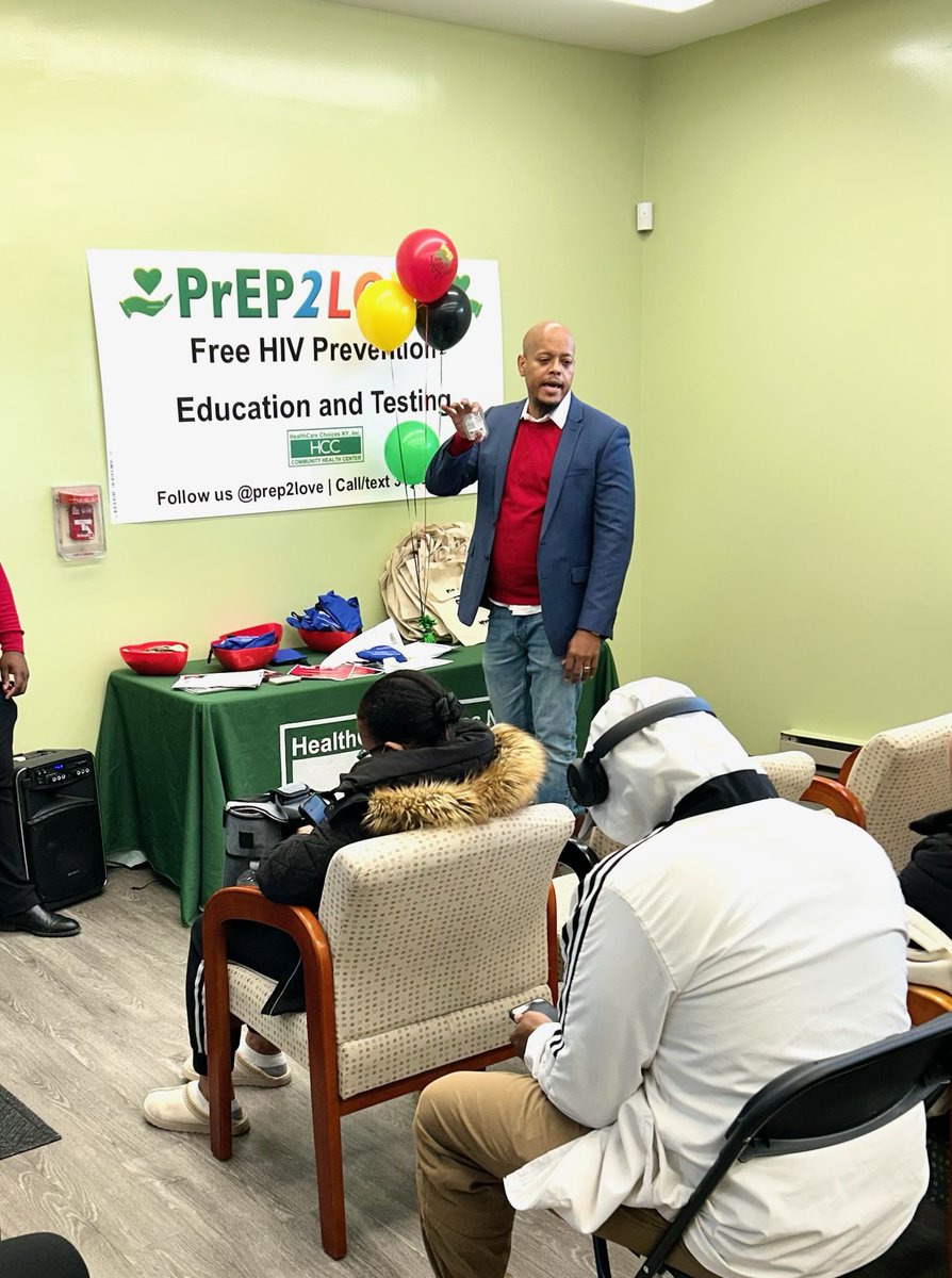 HlthCareChoices's tweet photo. #TT
On National Black HIV/AIDS Awareness Day, our #PrEP2Love team raised awareness to HIV rates in the Black community, promoted prevention and care and offered free #Narcan training.
Thank you to everyone who joined us to empower, educate, and support our community! #NBHAAD https://t.co/Gg0phWUKns