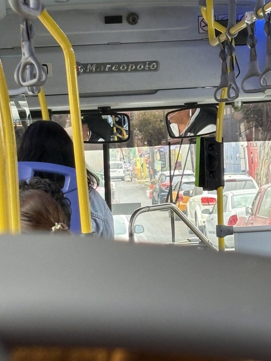 almarosamo's tweet photo. @RTP_CiudadDeMex Aquí se ve mejor 
 Necesito que me den seguimiento, no es posible que contraten a cualquier persona y todo el camino me fue viendo en el retrovisor queriéndome intimidar https://t.co/hf0stDqp68
