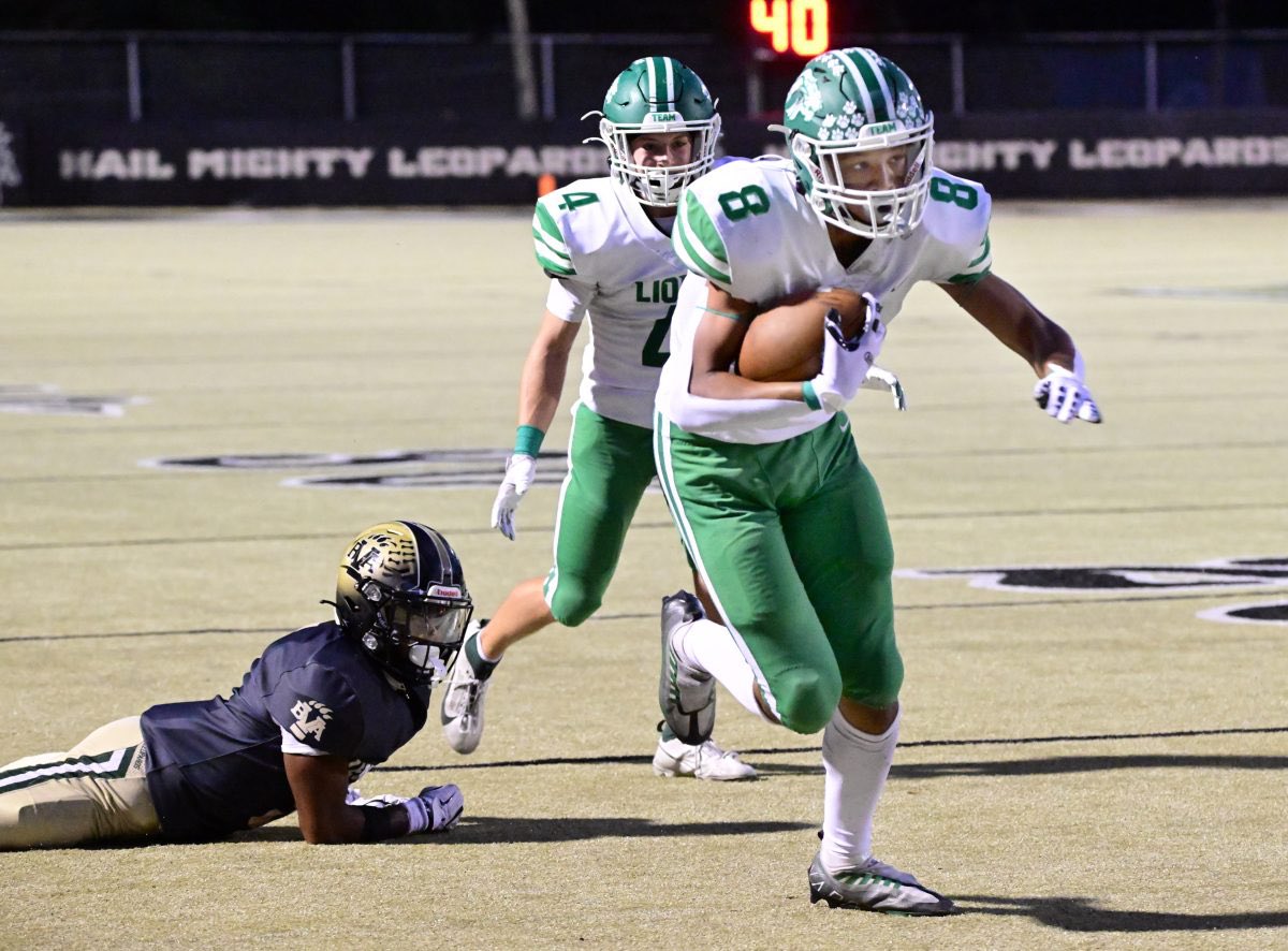 Tyson Wright (@tysonwright08) on Twitter photo Junior Year Highlights
Class of 2026
Defense (0:01 - 4:03)
Offense (4:09 - 8:49)
hudl.com/v/2RdDN6
<a href="/SFLionsFB/">South Fayette Football</a> <a href="/sflionssports/">South Fayette Sports</a> <a href="/TheBallCoachAD/">Alex Dennison</a> <a href="/fronkb13/">Bruce Fronk</a> <a href="/WPIAL_Insider/">WPIAL Insider</a> Junior Year Highlights
Class of 2026
Defense (0:01 - 4:03)
Offense (4:09 - 8:49)
hudl.com/v/2RdDN6
<a href="/SFLionsFB/">South Fayette Football</a> <a href="/sflionssports/">South Fayette Sports</a> <a href="/TheBallCoachAD/">Alex Dennison</a> <a href="/fronkb13/">Bruce Fronk</a> <a href="/WPIAL_Insider/">WPIAL Insider</a>
