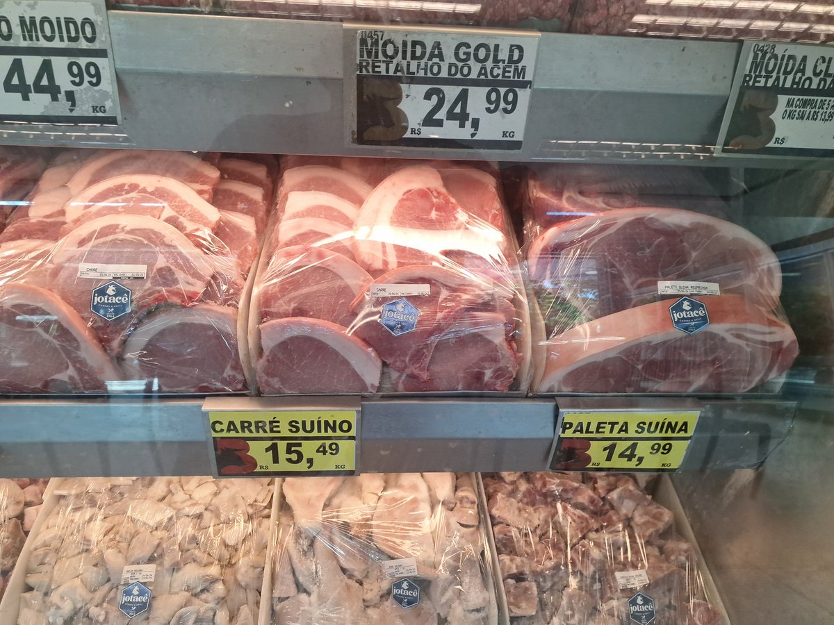 MBokage's tweet image. Turn around @BillGates, I won't stop eating meat, turn around. #Go_sk_on sugarcane field.
#MeatIsGood🥩