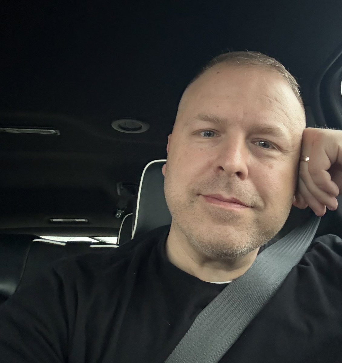 The Dusty Wheel Inn of The Wheel of Time tweet media