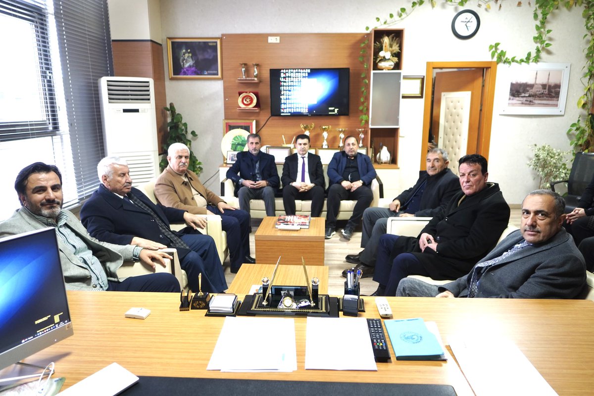 AK_PartiVan's tweet photo. İl Başkanımız Abdulahat Arvas ve yönetim kurulu üyeleri Bölge Eğitim ve Araştırma Hastanesinde tedavi gören hastaları ziyaret edip Ba��hekimden hastane ve hastalar hakkında bilgi aldılar.
@Akparti @tcbestepe @MSErdinc @erkankandemir https://t.co/JqteKnuVmj