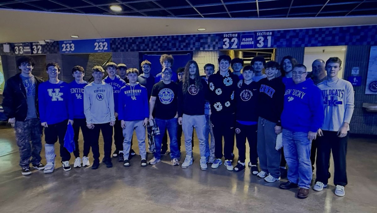 Harlan County Boys Basketball (@hcbearsbb) on Twitter photo Our guys had a great time supporting Harlan County’s own last night! 🐻
Keep going <a href="/trentnoah2_/">Trent Noah</a> ‼️ Our guys had a great time supporting Harlan County’s own last night! 🐻
Keep going <a href="/trentnoah2_/">Trent Noah</a> ‼️