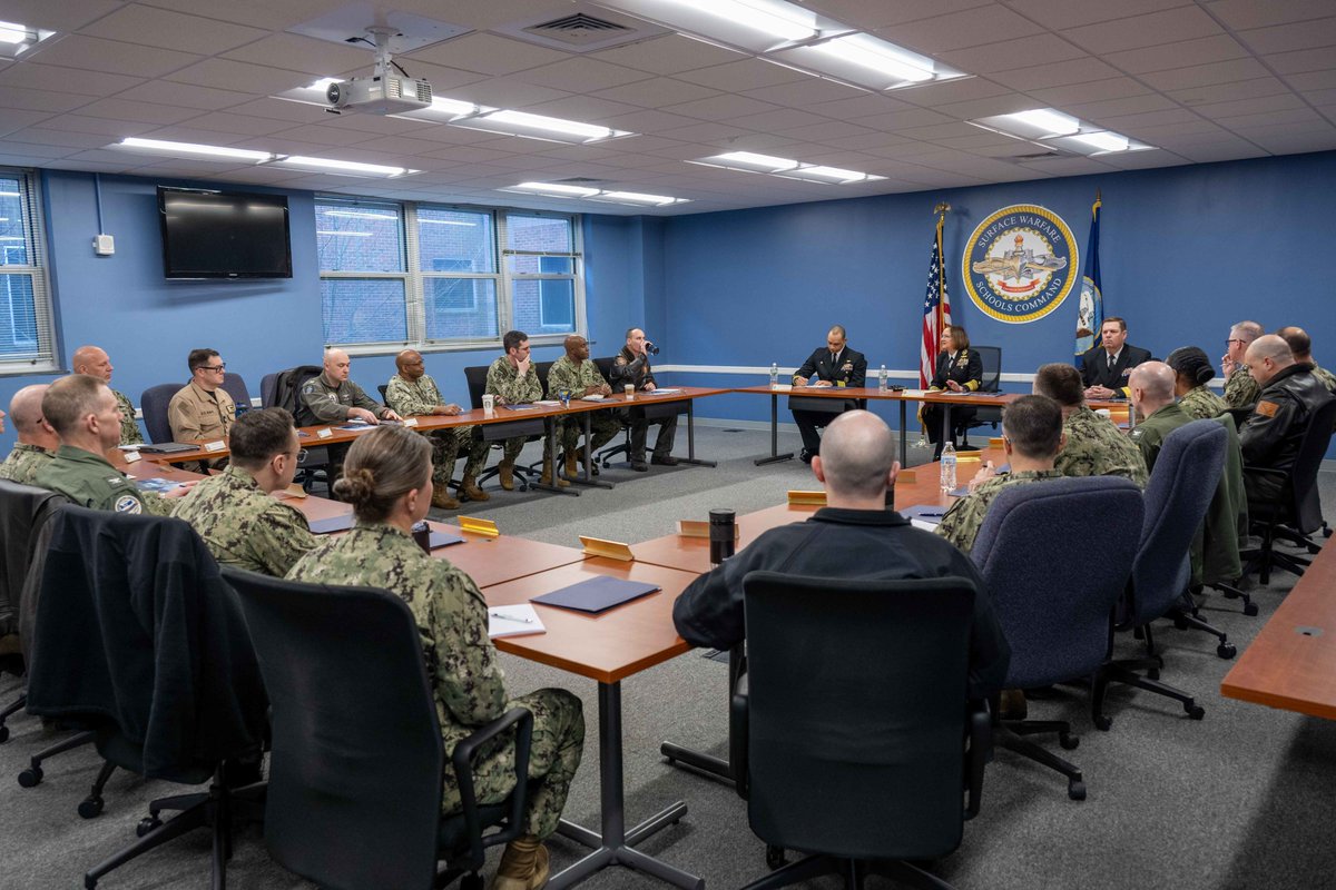 USNavyCNO's tweet image. It was great to speak with the warfighters who are on the front lines of @USNavy #training on our evolving operational security environment. These experts are exploring new ways to confront the challenges posed by the changing character of warfare.