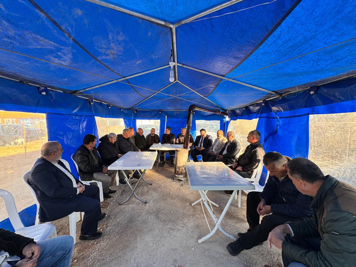 alicetin_07's tweet photo. 📍Döşemealtı
Döşemealtı Meclis Üyemiz Muhsin Küçükbaşkan’ın merhum dedesi Hüseyin Küçükbaşkan Amcamız için taziye ziyaretinde bulunduk. Merhuma Allah’tan rahmet, yakınlarına başsağlığı diliyoruz. https://t.co/eJ6trCJLys