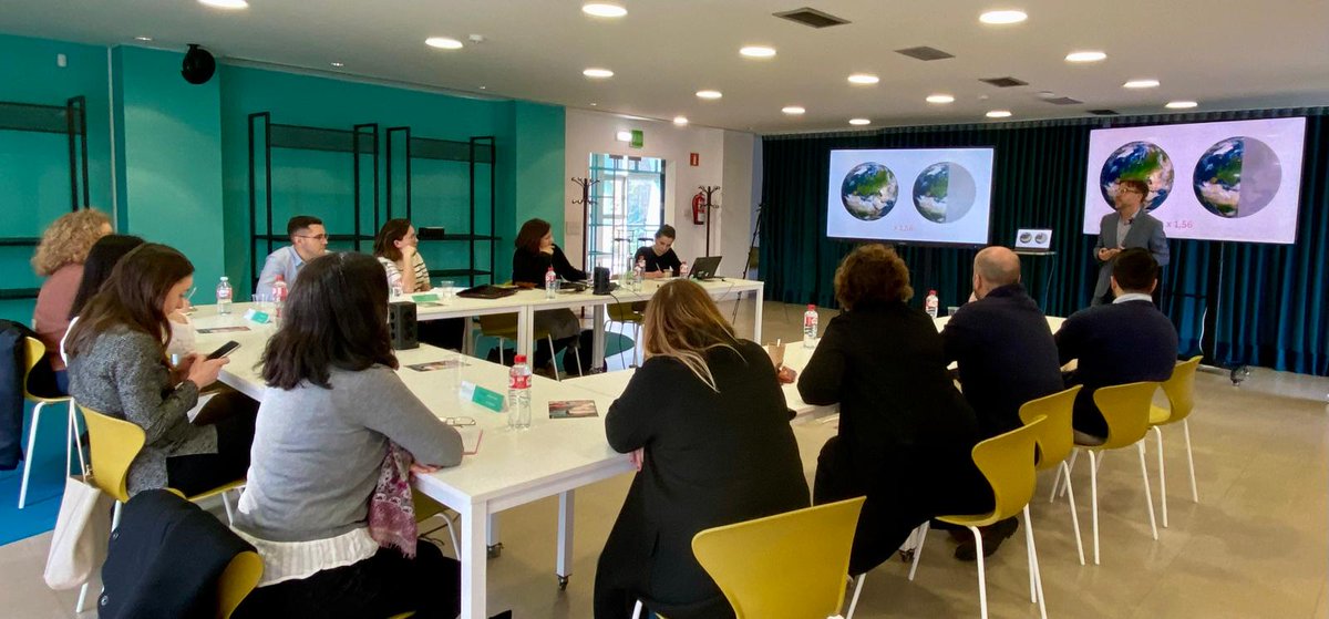 ClusterTICAstur's tweet image. 🌐Hoy hemos celebrado el segundo Focus Group del proyecto Tech Camp, en colaboración con Factoría F5, un espacio de diálogo y construcción conjunta con el sector tecnológico.
#TechCamp
#InnovaciónTIC
#FormaciónTech