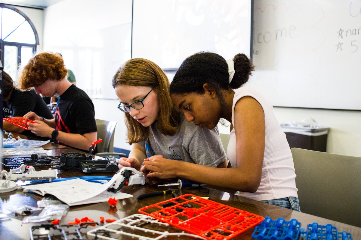 🌟 Exciting Opportunity! Scholarship Applications for the TryEngineering Summer Institute are now OPEN. 🎓 Gain hands-on engineering experience this summer! Apply by March 15th. Learn more here: bit.ly/3HlaIw8

#EngineeringCamp #Scholarship