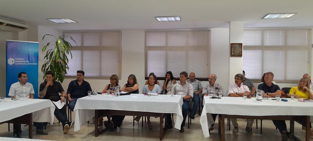 CEMISIONES's tweet photo. @gerardodbeltran @OberaCRIPCO @redcame @EdgardoSteffen @PabloScherf @Dionel_Kimmich @camielniczuk @ccipuertoiguazu @amayadap @apicofom ✅️ Conformamos MESAS DE TRABAJO permanentes que pasan a integrar la mesa del Consejo Directivo: 

▫️MESA #PRODUCTIVA 》Yerba, té y ganadería 

▫️MESA #INDUSTRIAL 》Metalúrgicos, molineros, industriales, forestales, frigoríficos. https://t.co/z0Jvb27Ubt