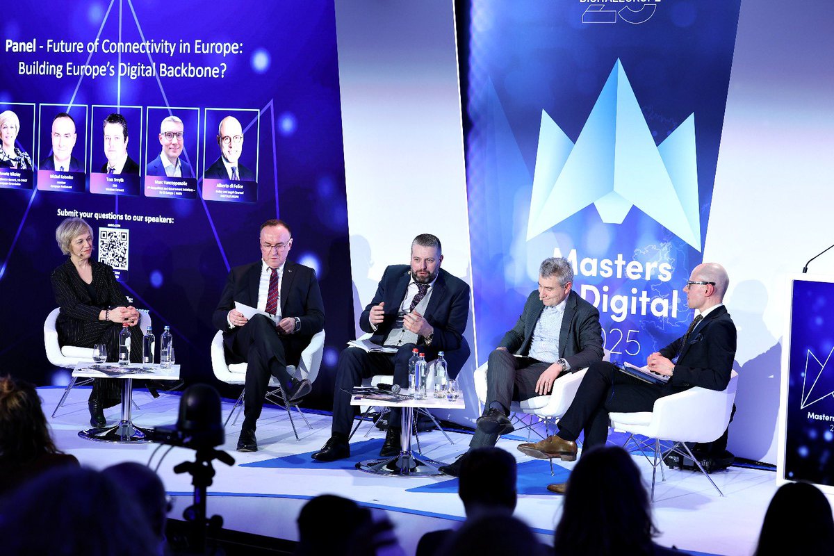 DIGITALEUROPE (@digitaleurope) on Twitter photo 📡 How (well) connected is Europe?
Joining our own and only <a href="/albertodifelice/">Alberto Di Felice</a> to discuss this topic are <a href="/RenateNikolay/">Renate Nikolay</a>, <a href="/MarcVCop/">Marc Vancoppenolle</a>, <a href="/michalkobosko/">Michal Kobosko MEP</a>, & Tom Smyth.
For key and live updates on this #MoD2025 panel: 🧵👇 📡 How (well) connected is Europe?
Joining our own and only <a href="/albertodifelice/">Alberto Di Felice</a> to discuss this topic are <a href="/RenateNikolay/">Renate Nikolay</a>, <a href="/MarcVCop/">Marc Vancoppenolle</a>, <a href="/michalkobosko/">Michal Kobosko MEP</a>, & Tom Smyth.
For key and live updates on this #MoD2025 panel: 🧵👇