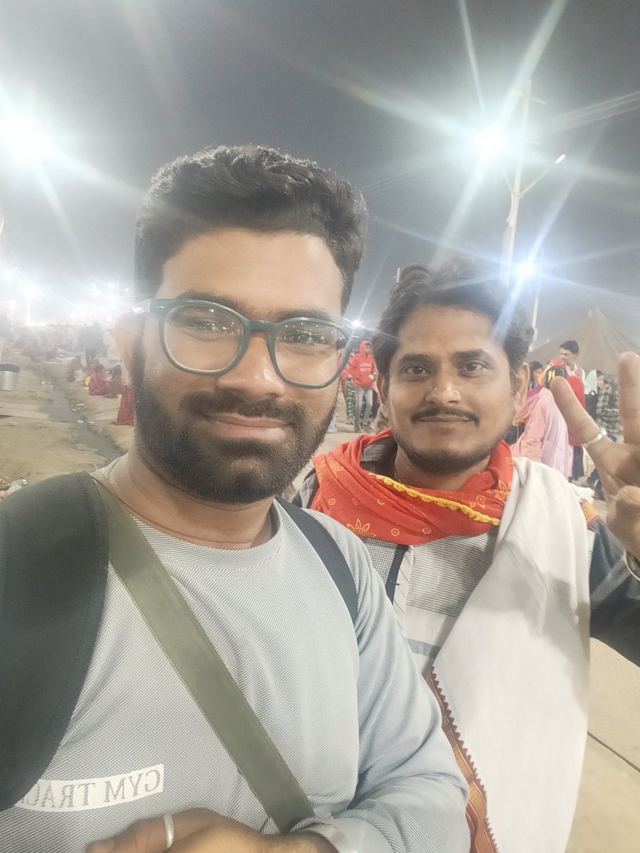 sourabvtripathi's tweet photo. कुंभ स्नान 😊
#कुंभ_प्रयागराज #महाकुंभ2025 https://t.co/MeEX7lHMt8