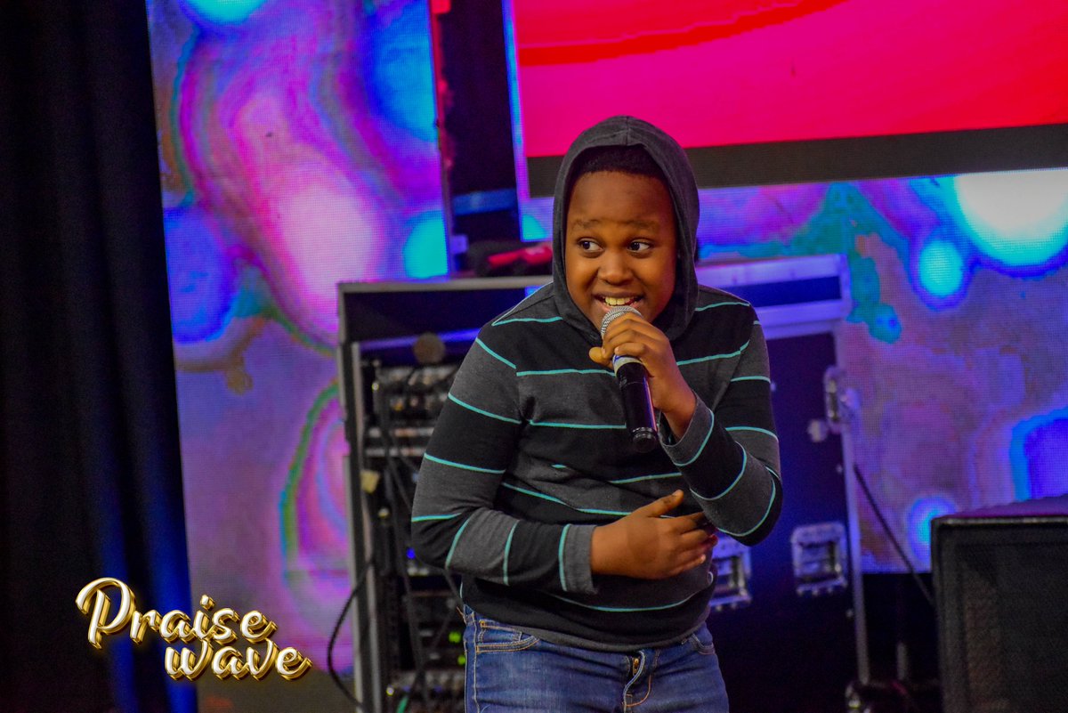 TeamIAM001's tweet photo. Revisiting the highlights of Praise Wave Concert 2025! Tee Great's set was definitely a standout moment as he delivered masterclass performance#TeeGreat #PraiseWaveConcert2025 https://t.co/B87t1aadkN