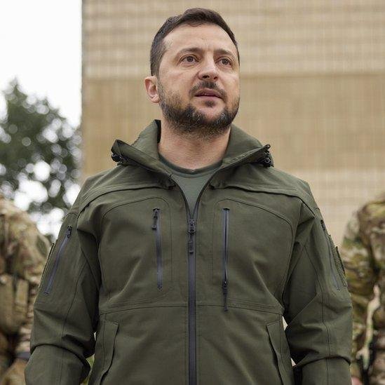 Protect Kamala Harris โ (@disavowtrump20) on Twitter photo ๐จNEW: President Volodymyr Zelensky has blocked access to Truth Social, which has been infamous for spreading Russian propaganda and misinformation about the war in Ukraine.
RETWEET if you are proud to stand with <a href="/ZelenskyyUa/">Volodymyr Zelenskyy / ะะพะปะพะดะธะผะธั ะะตะปะตะฝััะบะธะน</a>! ๐จNEW: President Volodymyr Zelensky has blocked access to Truth Social, which has been infamous for spreading Russian propaganda and misinformation about the war in Ukraine.
RETWEET if you are proud to stand with <a href="/ZelenskyyUa/">Volodymyr Zelenskyy / ะะพะปะพะดะธะผะธั ะะตะปะตะฝััะบะธะน</a>!
