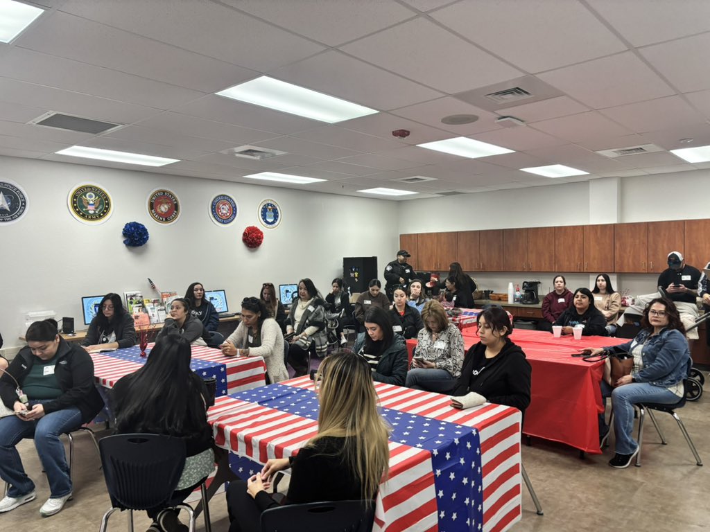 Rachel 👩👦👦 (@rtarango_adm) on Twitter photo #TeamSISD Purple Heart packed house at the Volunteer Orientation! Thank you parents for your support and advocacy in your child’s education! <a href="/lgutierrez_phe/">Lisa Gutierrez</a> <a href="/GLerma_Hueco/">Griselda Lerma</a> #TeamSISD Purple Heart packed house at the Volunteer Orientation! Thank you parents for your support and advocacy in your child’s education! <a href="/lgutierrez_phe/">Lisa Gutierrez</a> <a href="/GLerma_Hueco/">Griselda Lerma</a>