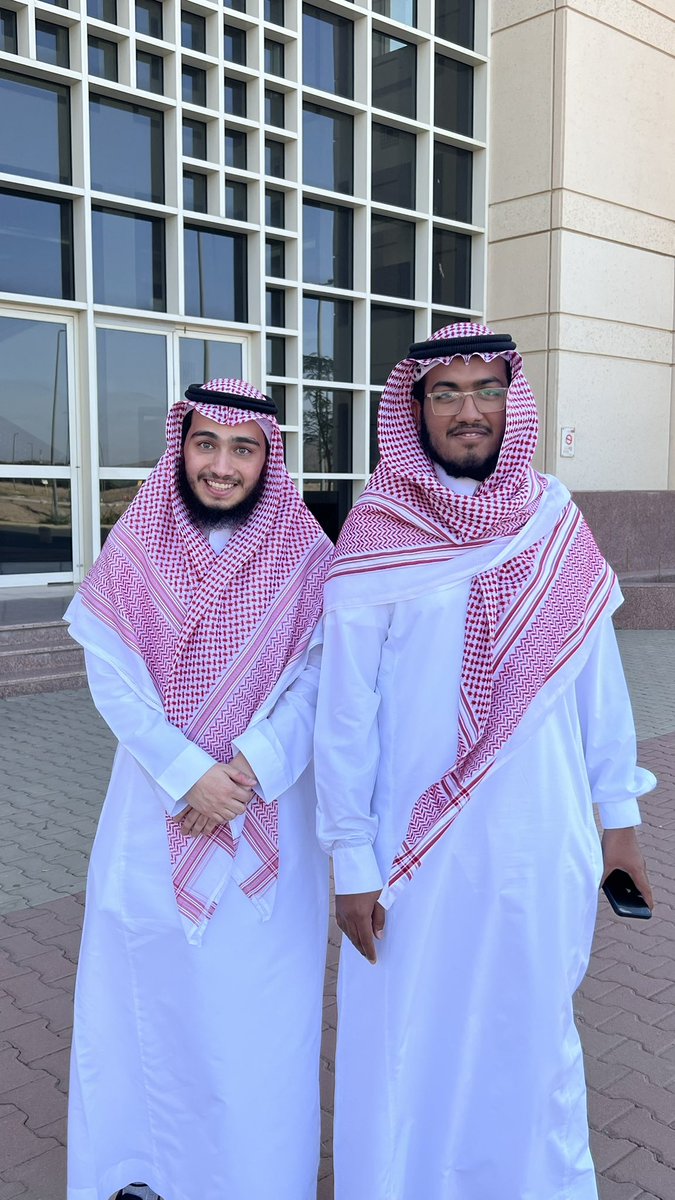 الحمد لله حتى يبلغ الحمد منتهاه 🎓✨

اليوم طويت صفحة من أجمل مراحل حياتي، وأفتخر بإعلاني تخرجي من جامعة أم القرى بتخصص هندسة الحاسب والشبكات! 🎉🚀

سنوات من التحديات، التعلم، والإنجازات، واليوم أبدأ خطوة جديدة في مسيرتي. شكرًا لكل من ساندني في هذه الرحلة، والقادم أجمل بإذن الله!