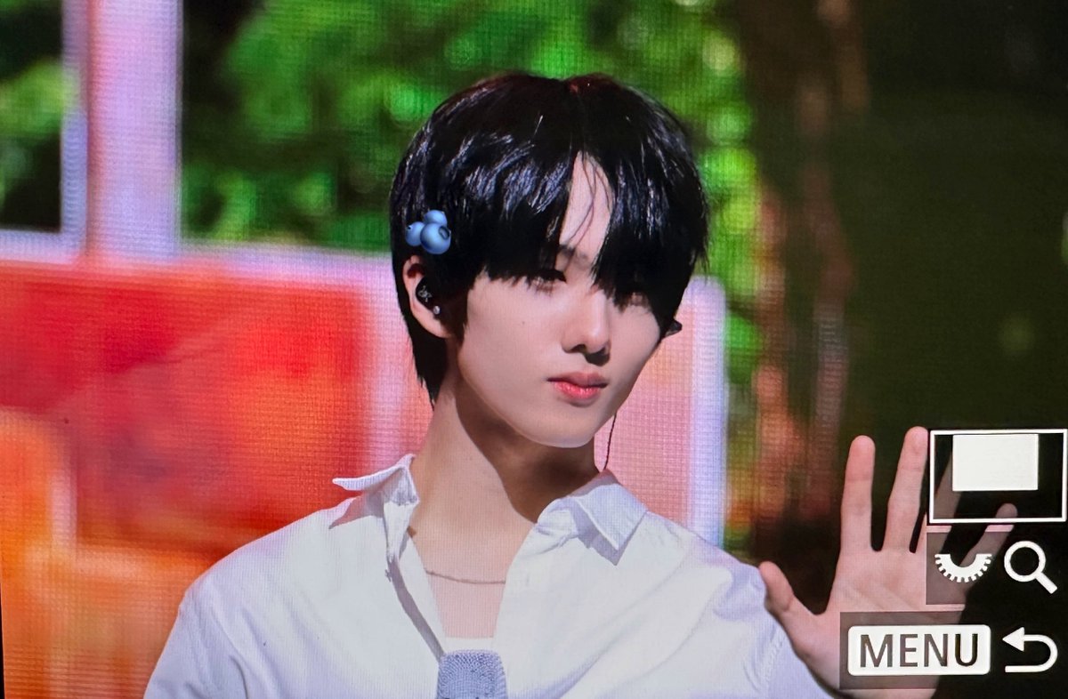 blueberry🫐지성 tweet media