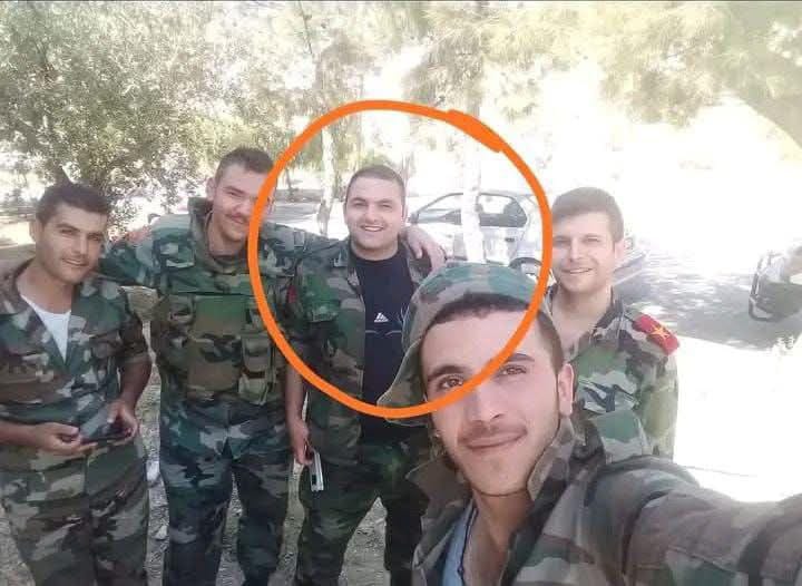SyrNetworkNews's tweet photo. القاء القبض على الخنزير عمار عيسى أحد سجانين صيدنايا https://t.co/nlxJNNgC71