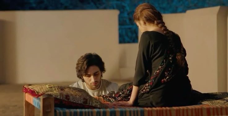 — 🪄🎞️🕯️