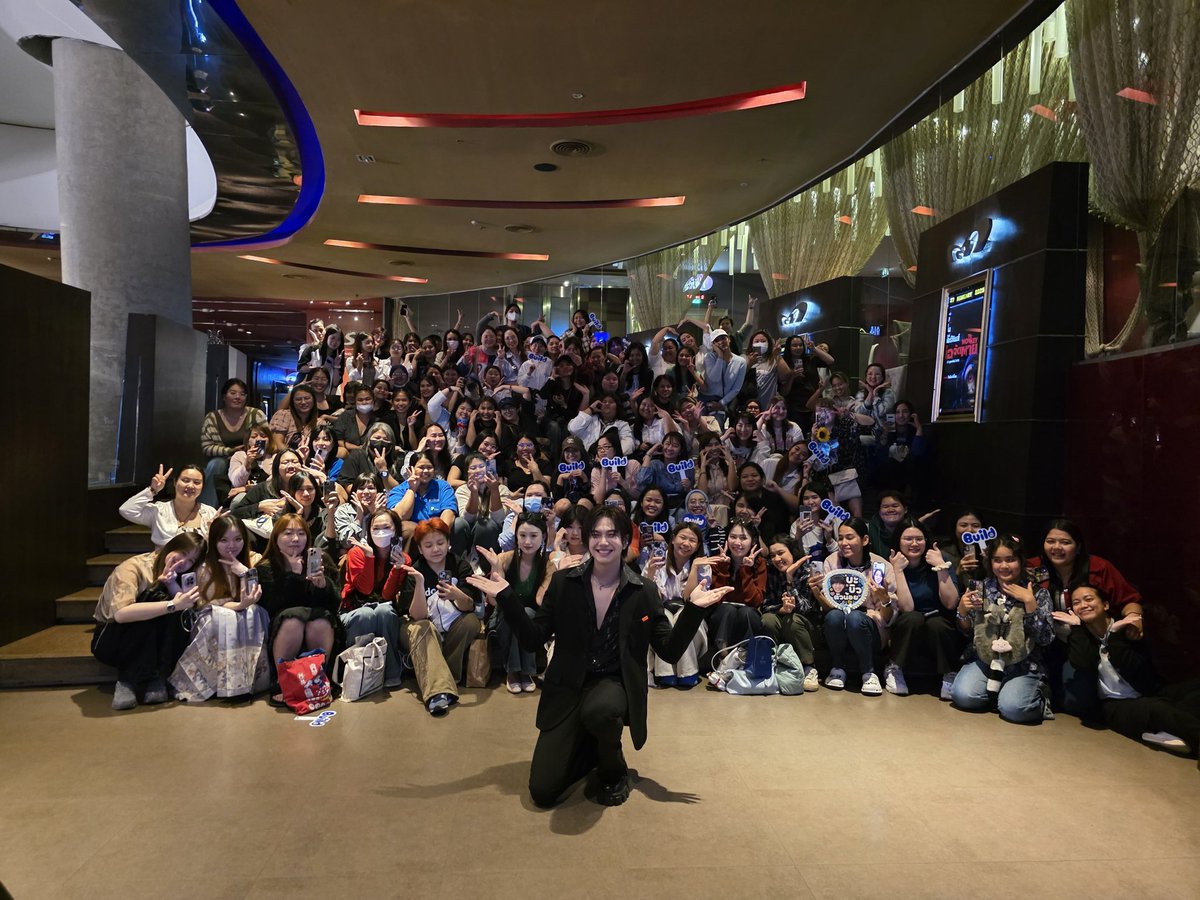 buildyourlove4u's tweet photo. ขอบคุณทุกคนที่มาหาน้อนบิววันนี้น้าาาา มีความสุขมากกกก กำลังใจเยอะแยะไปหมดเลย มองไปทางไหนก็เจอเจ้าก้อนความรักสีน้ำเงิน จบงานแล���ว อย่าลืมไปหาข้าวกินกันน้าาา ใครเดินทางกลับบ้านก็ขอให้กลับบ้านอย่างปลอดภัย ดูแลตัวเองกันดีๆนะคะ เก็บแรงไว้มาเล่นกันใหม่วันที่ 2 มีนา ขอบคุณทีมเทรนหน้าจอเหมือนกันนะคะ ไทม์ไลน์คึกคักมากๆเลย ถ้าไม่มีทุกคน พี่เลิฟไม่ได้เจอหน้าน้อนบิวหล่อๆใน X แน่ๆเลย หลับฝันดี พรุ่งนี้ไปทำงานกันต่อ อิอิ

Thank you everyone for coming to see N'Build today! We’re so happy and filled with so much love and support. Everywhere we looked, we always met little blue heart.

Don’t forget to grab something to eat! For those heading home, we wish you a safe journey—take good care of yourselves. Save your energy so we can have fun again on March 2nd!

A big thank you to the trending team as well—my timeline was so lively! Without all of you, we wouldn’t have been able to see N'Build’s handsome face all over X.

Sweet dreams! Let’s get back to work tomorrow. Hehe!

BUILD MOVIE NIGHT
#มังกรหยก2025XThailandHeadline
@JakeB4rever 
#BuildJakapan 
#Beyourluve