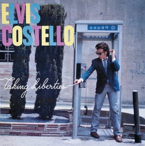 graciefrupdate's tweet photo. Le vinyle que Gracie a mis dans sa chambre (B stage) à Amsterdam est l’album « Talking Liberties » de Elvis Costello. #TSOUAmsterdam https://t.co/6XzPPhoVQ8