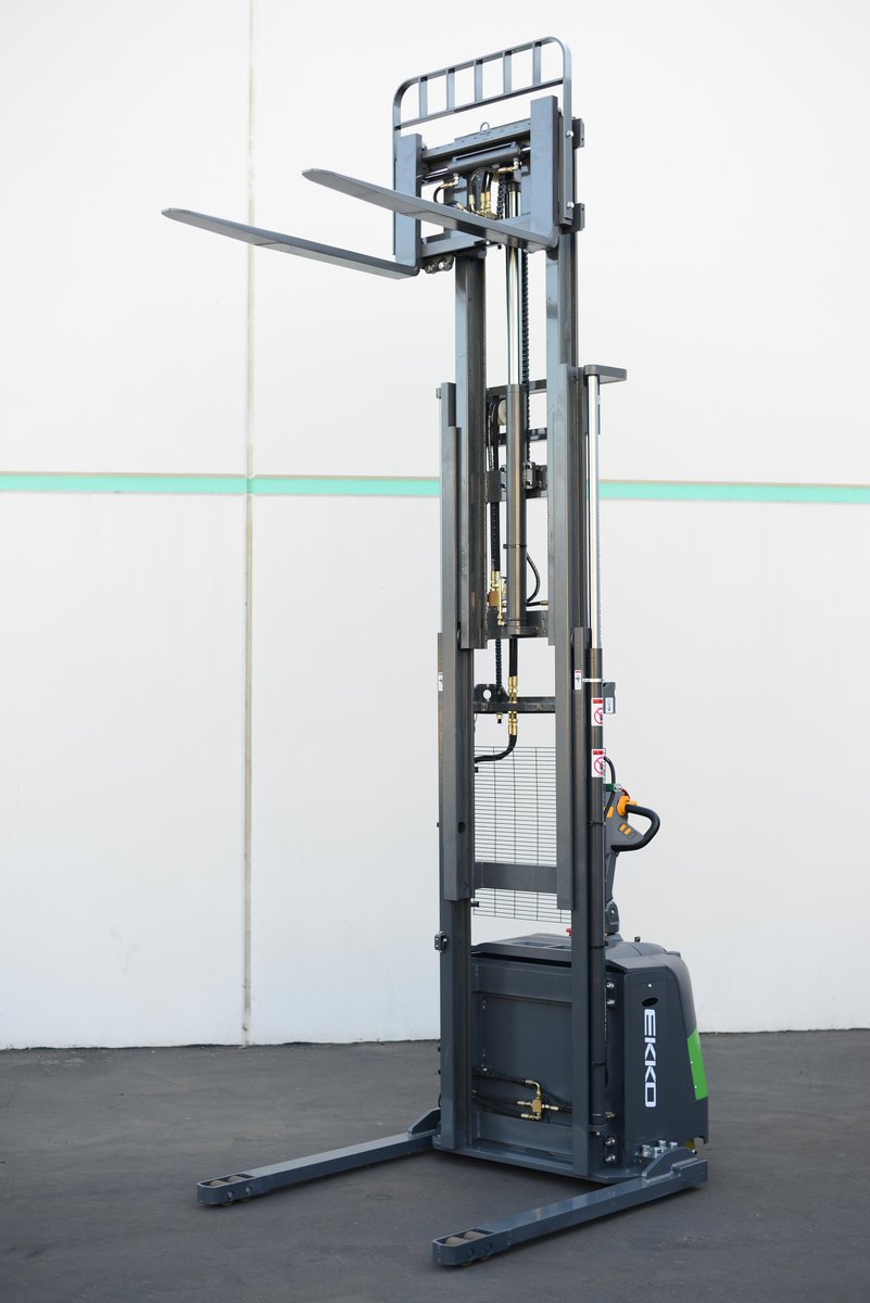 EKKOlifts's tweet image. Looking for a reliable stacker? Meet the EKKO EB20CS-189Li—handles 4,400 lbs up to 189&quot; with ease! 

• Triple Mast &amp;amp; Side Shift
• Adjustable Forks &amp;amp; Legs
• 24V/150Ah Lithium Battery
• Smooth Curtis Controller

📞 877-232-6517 🌐 ekkolifts.com

#EKKO #StraddleStacker