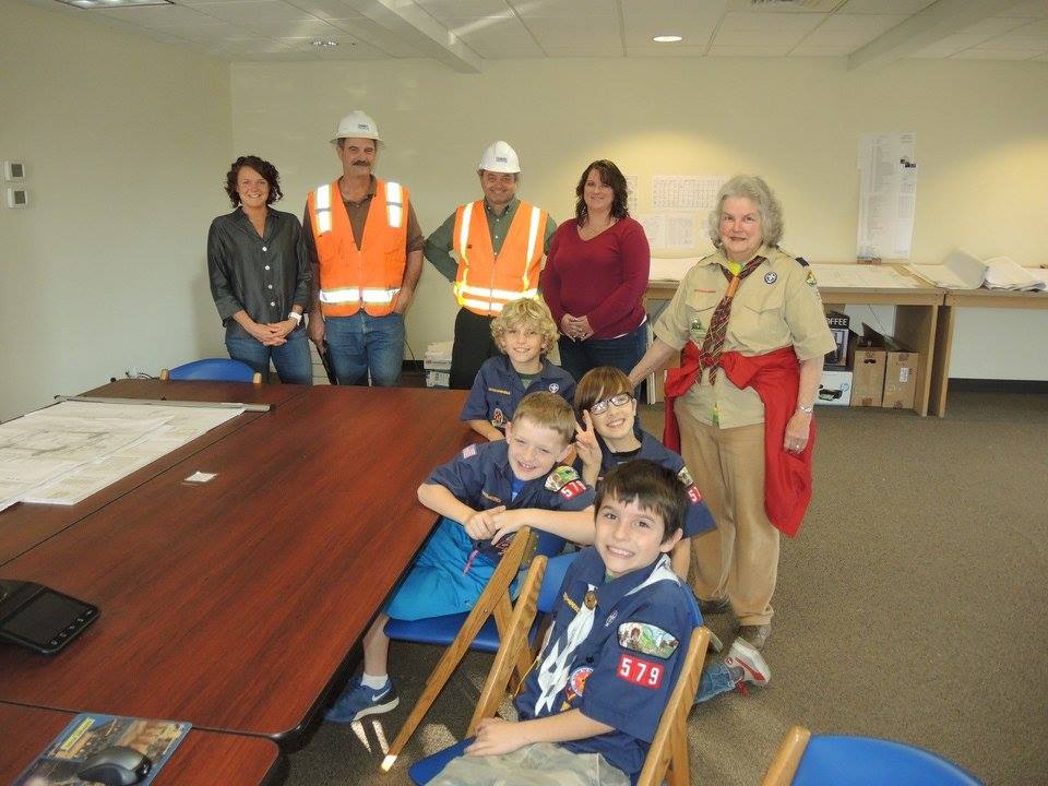 chambersconstr's tweet image. As our team was building The Hyatt at Oakway Center in 2015, Dave, Jon and Kellie toured some local boy scouts around the jobsite! #ThrowbackThursday #GoChambers #Construction