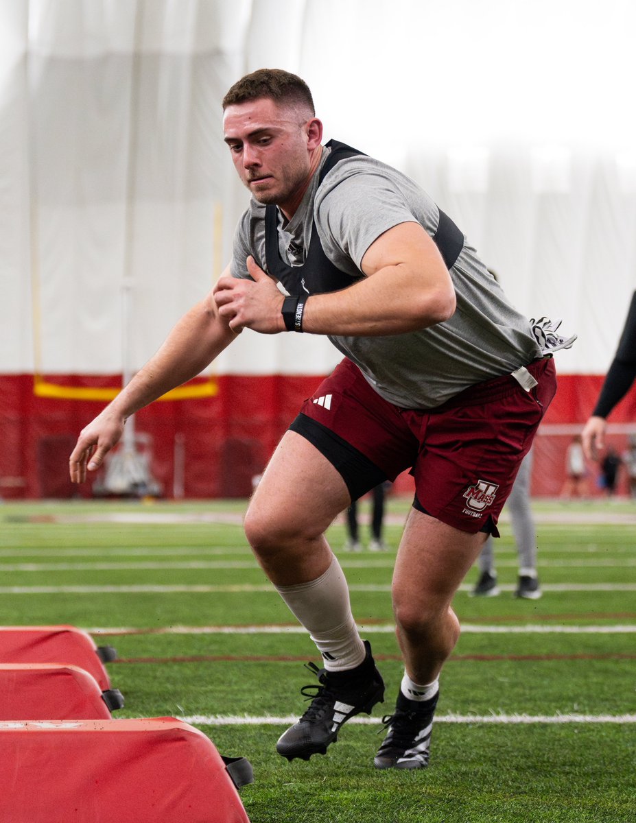 Rise &amp; Grind 💪

#Flagship 🚩