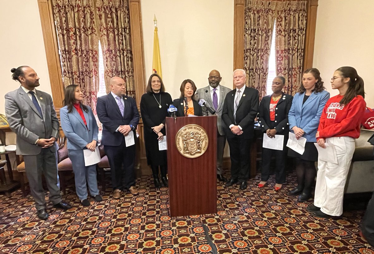 Assembly Judiciary Committee Chair Park, members of the committee &amp; <a href="/MomsDemand/">Moms Demand Action</a>, <a href="/StudentsDemand/">Students Demand Action</a> &amp; <a href="/bradybuzz/">Brady | United Against Gun Violence</a> held a press conference this morning in support of a gun safety bill package being considered by the Judiciary Committee today. <a href="/NJLD37/">District37</a> youtu.be/yEUP5pLHSto