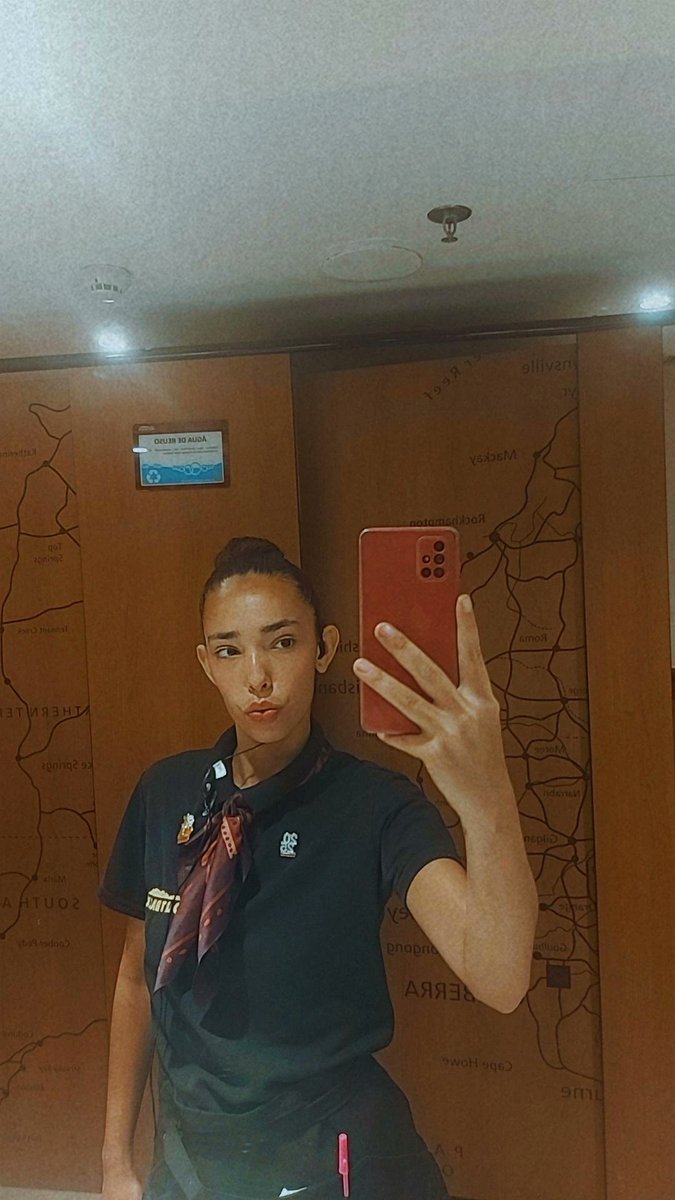 CelleOfici's tweet photo. Passa a visão do radinho🦻🗣 https://t.co/xNsWKlDniz