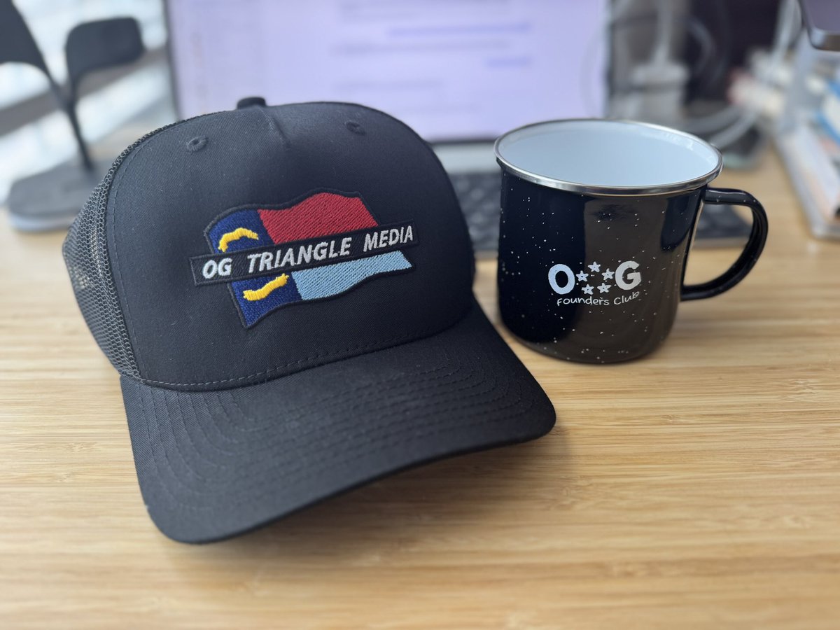 KyleHolliday's tweet photo. Mail call! #FounderClub @OGTriangleMedia @joeovies @giglio_OG https://t.co/dUZsl6RwVs