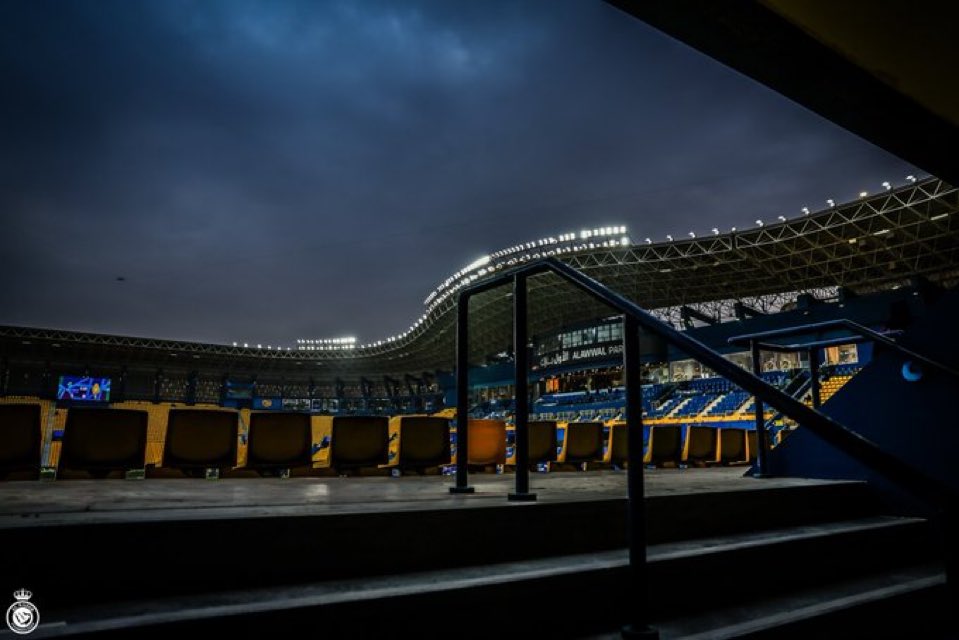 18s7_'s tweet photo. 🚨🔵🟡 جماهير النصر الراغبة في الحضور، توفر خصم 10٪ لمباراة النصر والانفاق founding10 

🎫 للحجز https://t.co/ahrhlhegWp https://t.co/sJIkW6z926