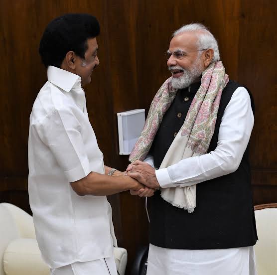 ThamilTigers's tweet photo. #திமுக #பிஜேபி கள்ளக்கூட்டணி 

#GetOutModiandStalin https://t.co/Zc896nFjYd