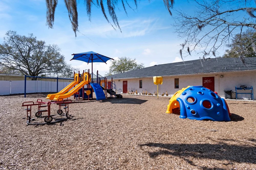 ProPlaygrounds's tweet image. This project involved installing the Ditch Plains play structure with integrated shade and a two-bay swing set. We also added a Climb and Discover Cave, Sand Spot table and seat, Logan’s Dome, and a Merry Go Cycle.
#theplaygroundexperts #playgrounds #proplaygrounds