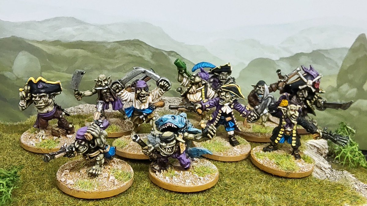 My old goblin pirate crew, painted many years ago.