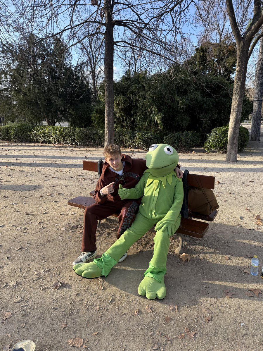 MrSavage tweet media