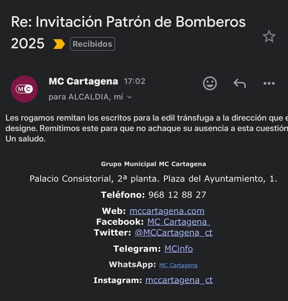 Menudo circo tenéis montado, esta es la "oposición" del ayuntamiento, están más preocupados de deshacerse del q no les baila el agua q d luchar por Cartagena, ahora hacéis un vídeo y justificais el sueldo d hoy...anda q las lleváis claras por este camino...