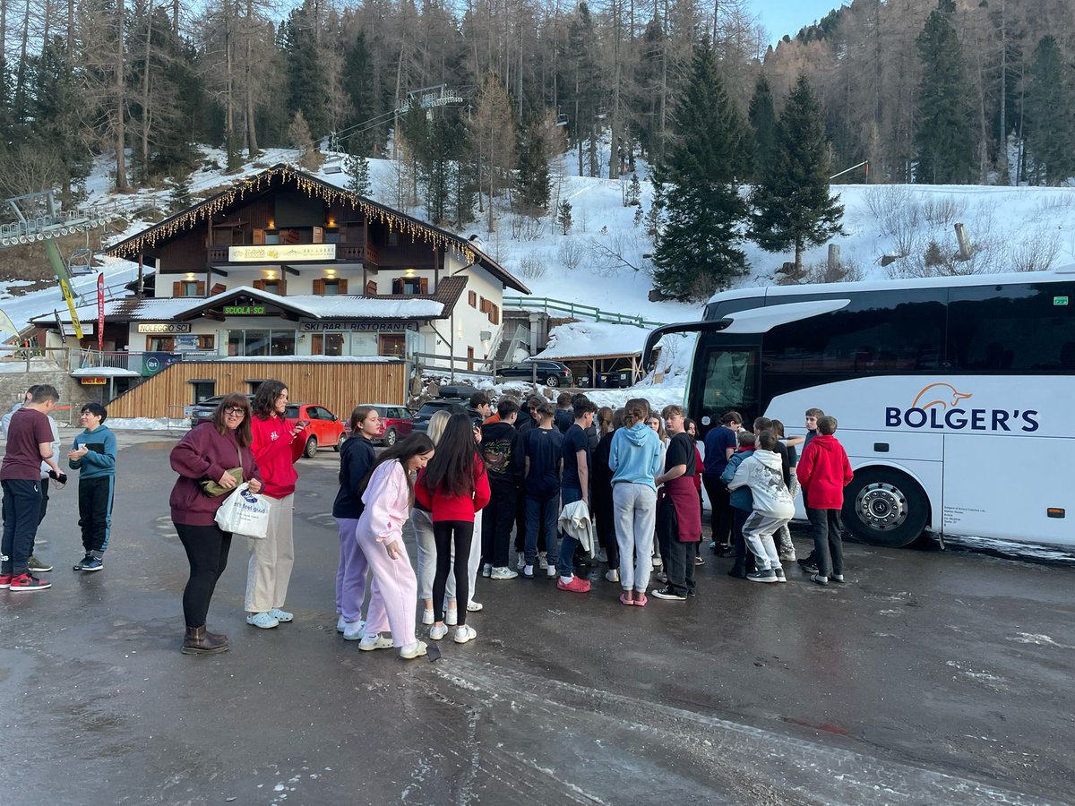 SuthersSchool's tweet photo. Off we go… 🚌 

Our First School Ski Trip - Over and out https://t.co/eADPCX7iBm