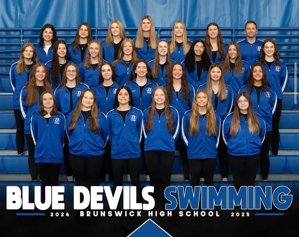 THE GIRLS SWIM TEAM🏊‍♀️🏊‍♀️ IS HEADING TO THE STATE MEET IN CANTON THIS WEEKEND‼️‼️2 MEDLAY RELAY, 2 FREE RELAY, AND 4 FREE RELAY 😈😈GOODLUCK‼️😈