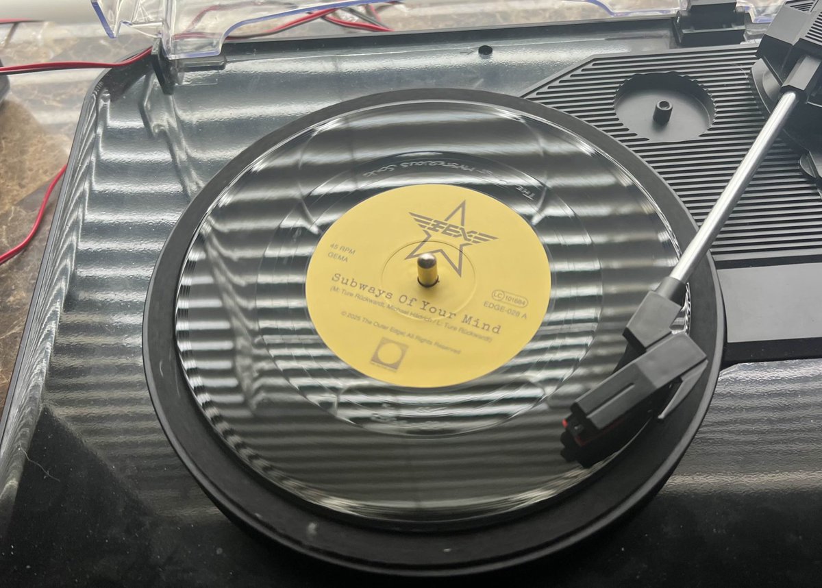 EuropaProd's tweet image. Finally got my #FEX vinyl in the mail today!
#SubwaysOfYourMind #TMS