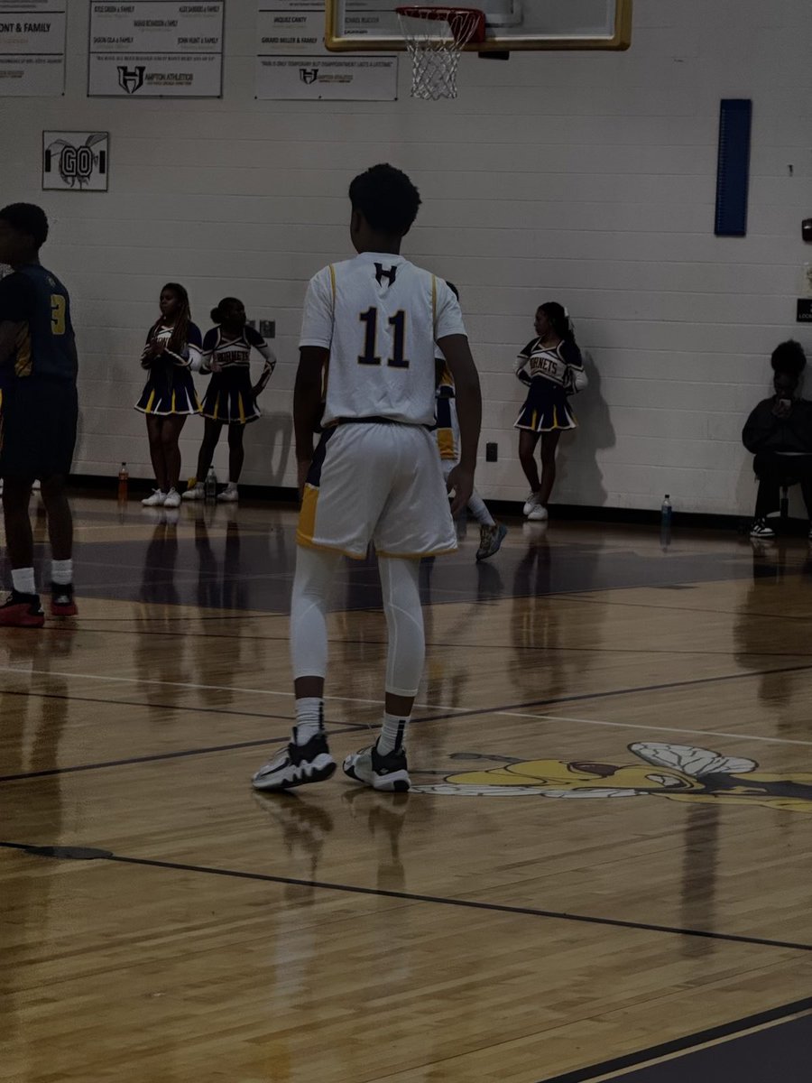 A11Micah's tweet image. Basketball Season 馃敟馃敟馃敟馃敟馃敟
#bethestandard
#hornetpride
#GOHORNETS
