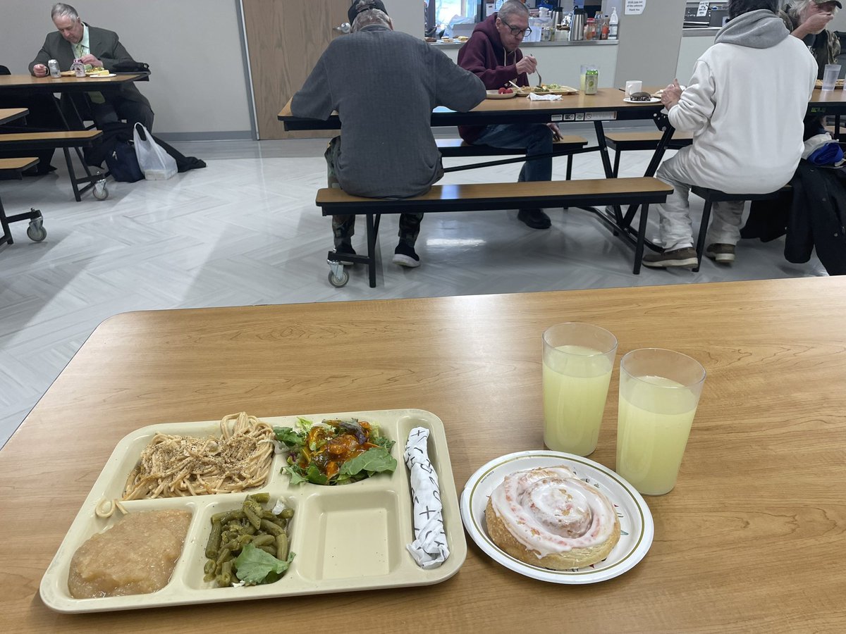 Eating lunch 🥗 at the Salvation Army. Fun Fact: I believe that the cops are always keeping an eye on me. I’m at a table with someone I think is an Undercover Cop doing his job. Watching Me 👁️