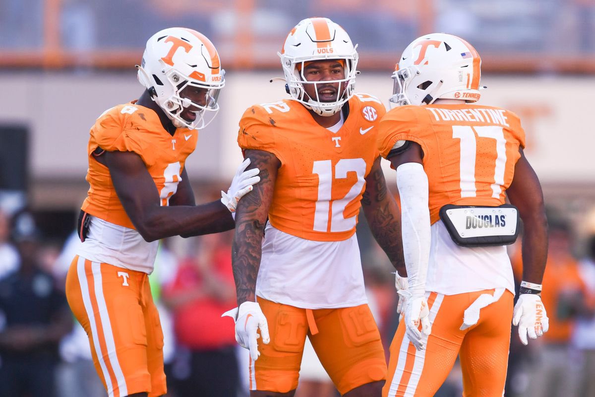 RionJackson15's tweet image. Blessed to receive an offer from The University of Tennessee #GoVols 🟠⚪️ @CoachORourke @Vol_Football @BrianDohn247 @MohrRecruiting @FTRreport #FTR