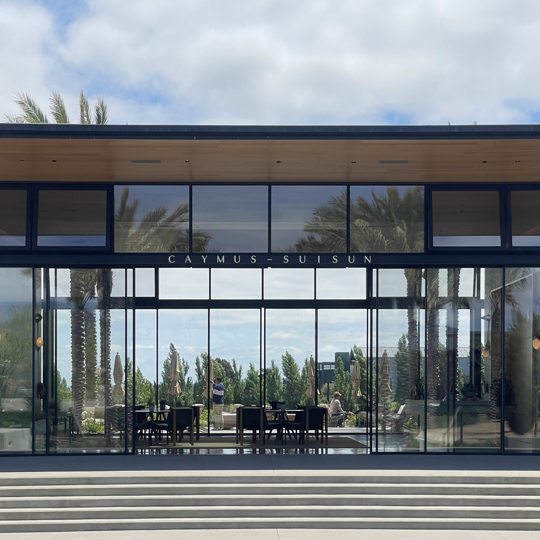FenestrationInc's tweet photo. The Caymus-Suisun Winery project includes floor-to-ceiling glass, 30-foot-wide sliding doors on each side of the building, and an oversized skylight over the central space. The west tasting room features a 30-foot cantilevering roof, along with automated motorized awning windows. https://t.co/14fWM6cCbY