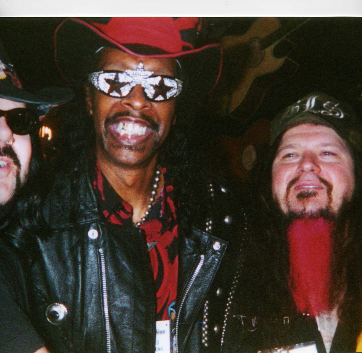Bootsy_Collins's tweet image. It's Happy Name um, Frame um Thursday!🥳
Who r they?🤔 Bootsy baby!!!🤩 #friendship  #musicians