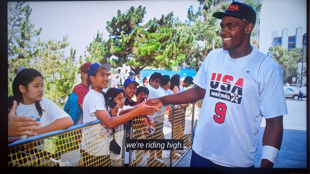 joeymags858's tweet photo. @realchriswebber this was you and me in the #webeatthedreamteam documentary. I remember this really well because you stopped and we talked about why you had the Illini hat on &amp; gave me your autograph. You were really cool to us. Thanks for the memory https://t.co/981WFeOwTX