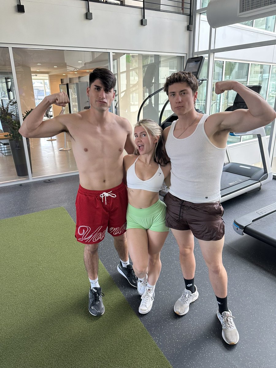 mattandjustus's tweet image. Shot some awesome stuff yesterday!😂🙌🏼🎥😎 #comedyvideos #comedy #fypシviral